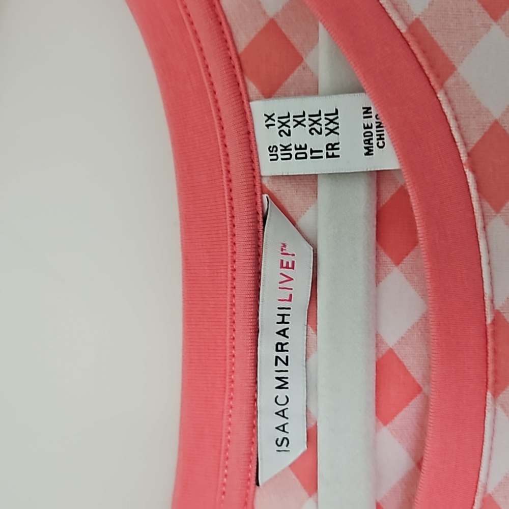Isaac Mizrahi Dress size1x pink check with slits on 3/4 bell sleeve